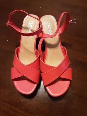 Reaction Kenneth Cole Coral Red Crisscross Ankle-Strap Sandals